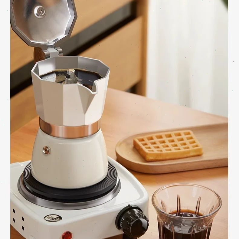 Coffee Tea Chocolate - Caffettiera Moka a fondo tondo Valvola